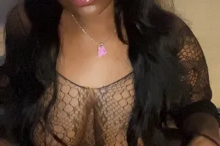 ✨⏳ TONIGHT ONLY PHILLY 💋 Prett... - Image 4