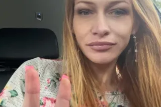 Strawberry Blonde Visiting - Image 4